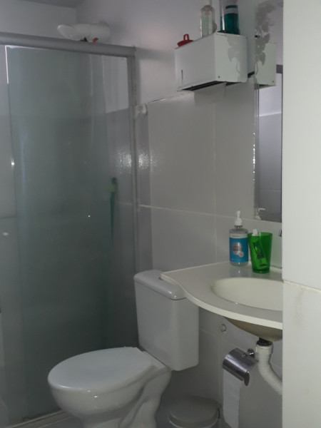 Apartamento à venda Parque Amazonia com 65m² e 2 quartos por R$ 185.000 - 1712069850-banheiro.jpg