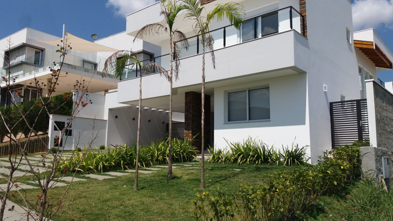 Casa de condomínio à venda Lot. Alphaville Campinas com 368m² e 4 quartos por R$ 3.200.000 - 1211885030-fachada-1.jpg