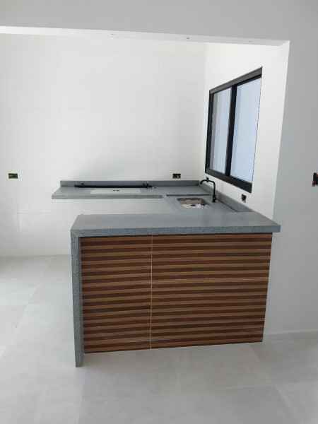 Casa à venda CECAP com 100m² e 3 quartos por R$ 450.000 - 1683666380-e55a557f-d8a2-400f-950c-21cf5f2d3dbe.jpg