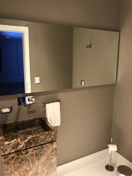 Casa de condomínio à venda Parque Terra Nova II com 406m² e 3 quartos por R$ 3.300.000 - 1403086027-foto-noturna-lavabo.jpg