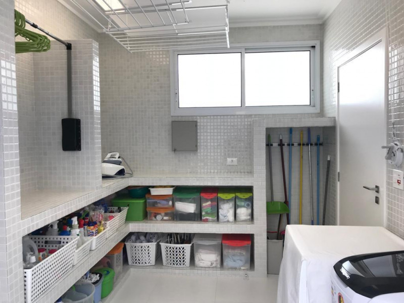 Casa de condomínio à venda Parque Terra Nova II com 406m² e 3 quartos por R$ 3.300.000 - 907087195-foto-lavanderia.jpg