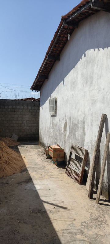 Casa à venda Satélite com 45m² e 1 quarto por R$ 64.000 - 1047043567-img-20220911-093302.jpg