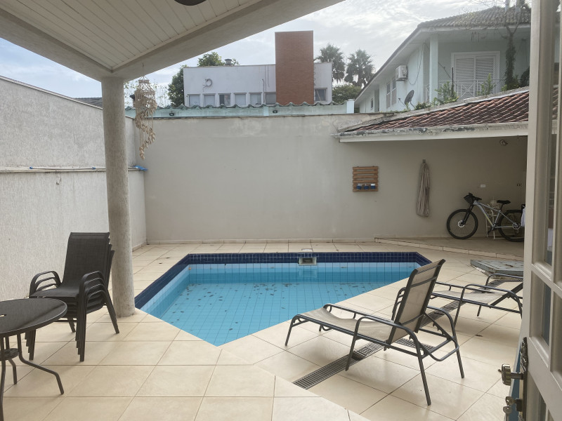 Casa de condomínio à venda Alphaville com 340m² e 4 quartos por R$ 2.400.000 - 1798391872-adec2fde-448f-4717-8e31-6d4d96515173.jpeg