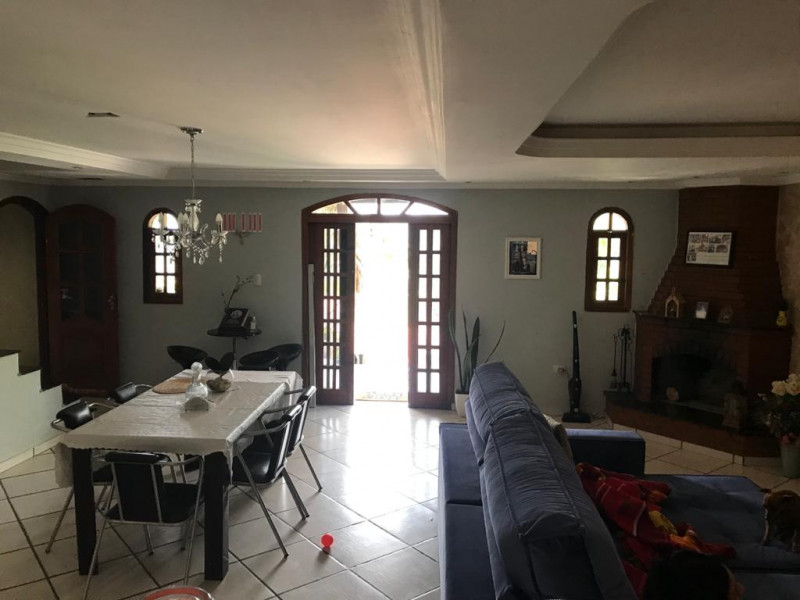 Casa de condomínio à venda Centro com 376m² e 4 quartos por R$ 692.000 - 1449939534-sala-ampla-iii.jpeg