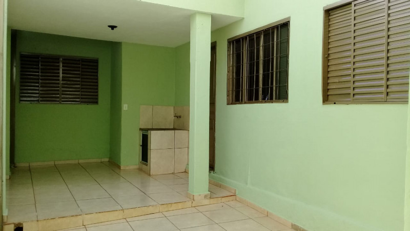 Casa à venda Subsetor Oeste - 6 (O-6) com 188m² e 3 quartos por R$ 250.000 - 1945062856-casa-b-2.jpg
