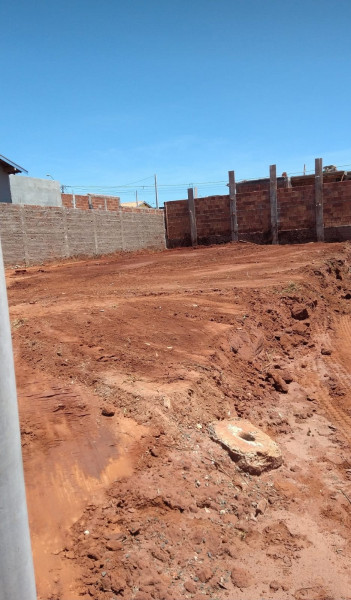 Terreno à venda São Thomaz com 200m² e 1 quarto por R$ 100.000 - 1245838073-terreno2.jpeg