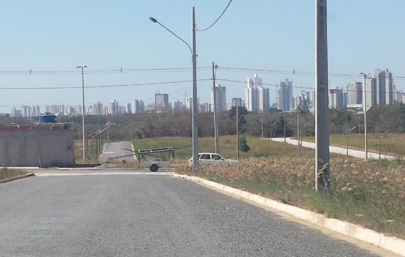 Terreno à venda Centro-Sul com 434m² e 1 quarto por R$ 180.000 - 1480575605-pq-das-aguas.PNG