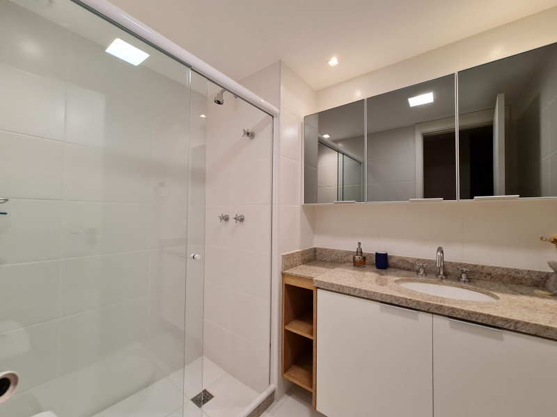 Apartamento à venda Barra da Tijuca com 169m² e 4 quartos por R$ 2.850.000 - 48754494-imagem-jpeg-12.jpeg