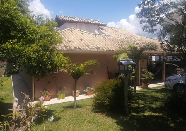imóvel com 590m²