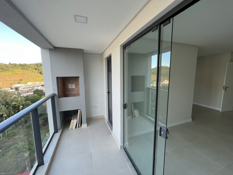 Apartamento à venda Praia Brava com 64m² e 2 quartos por R$ 740.000 - 1927186121-sacadaesala.jpg