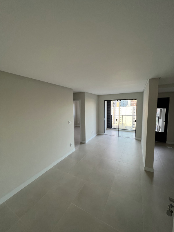 Apartamento à venda Praia Brava com 64m² e 2 quartos por R$ 740.000 - 606730132-sala.jpg