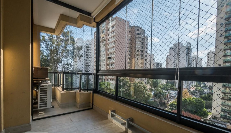 Apartamento à venda Brooklin Paulista com 112m² e 2 quartos por R$ 1.450.000 - 1086095680-varanda03.jpg