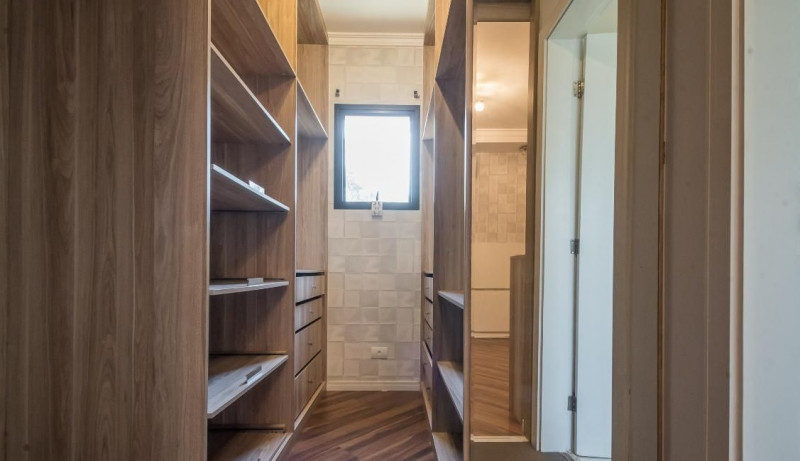 Apartamento à venda Brooklin Paulista com 112m² e 2 quartos por R$ 1.450.000 - 1884966063-closetsuite01.jpg