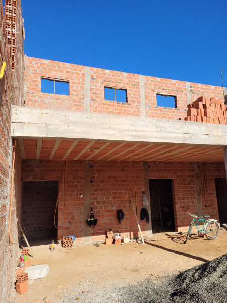 Comercial à venda Jardim Munique com 250m² e 1 quarto por R$ 390.000 - 1506481399-5ea08d96-b0ca-4c94-82b9-422bc60bcde3.jpeg
