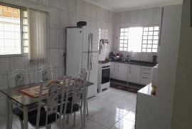 Casa à venda Jardim San Diego com 70m² - 2 dormitórios -  vagas - R$ 300.000 - 829234484-e4a93f54-e896-4fce-a50f-4306192350bd.jpeg