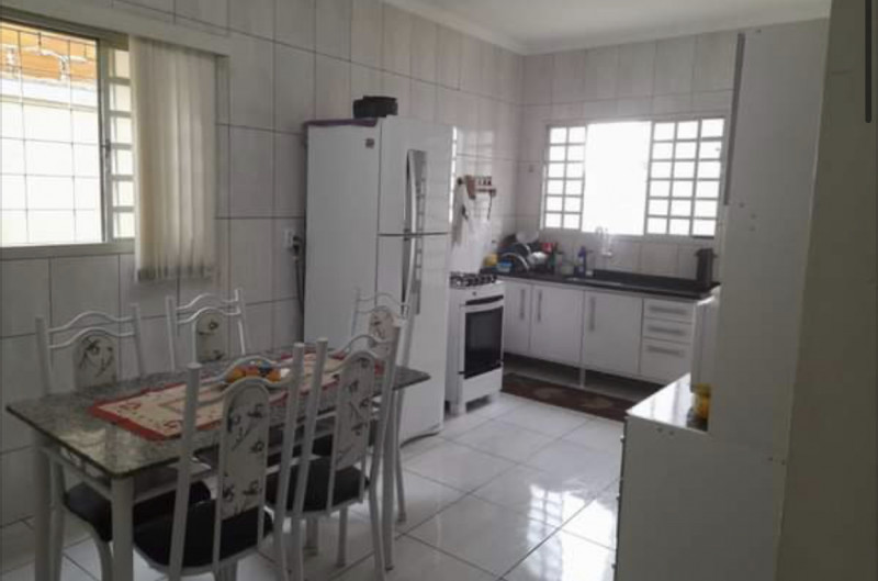 Casa à venda Jardim San Diego com 70m² e 2 quartos por R$ 300.000 - 829234484-e4a93f54-e896-4fce-a50f-4306192350bd.jpeg