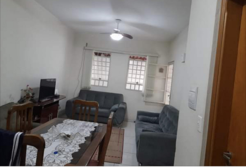 Casa à venda Jardim San Diego com 70m² e 2 quartos por R$ 300.000 - 940224555-6ceae2ef-ebce-4dc0-86a3-826580c3653f.jpeg