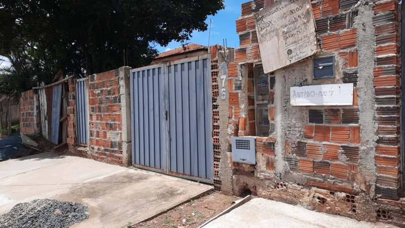Casa à venda Jardim Bela Vista com 500m² e 2 quartos por R$ 160 - 1384919747-img-20221030-wa0048.jpg