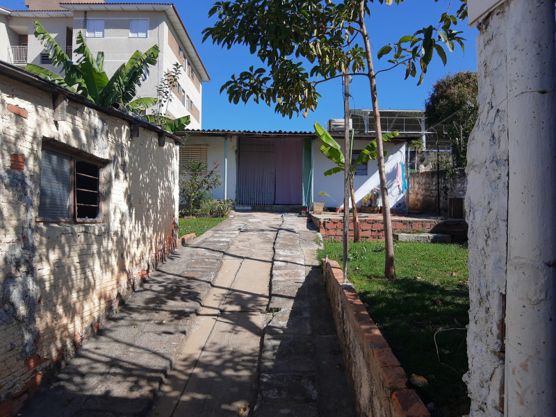 Casa à venda Parque Manchester com 300m² e 2 quartos por R$ 305.000 - 340208546-img-20200827-144305397.jpg