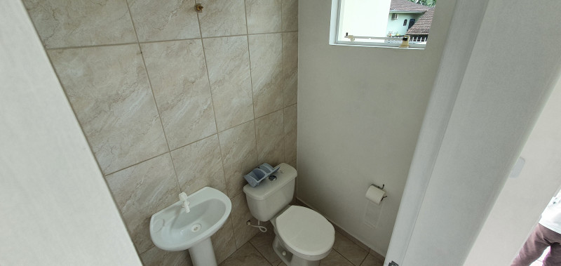 Casa à venda Jarivatuba com 69m² e 2 quartos por R$ 225.000 - 1886940365-4.jpg