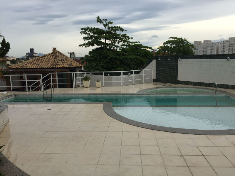 Cobertura para alugar Glória com 215m² e 3 quartos por R$ 2.100 - 1061758448-75715ef3-fa56-47f8-aa50-0c1ad10de089.jpeg