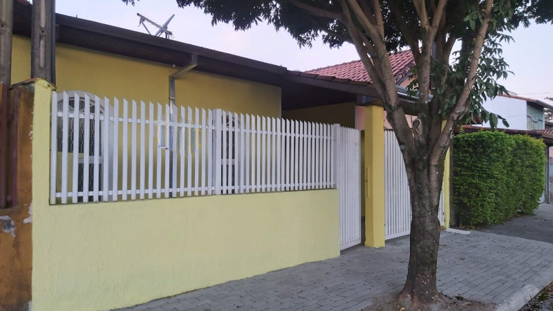 Casa à venda Jardim Portugal com 128m² e 2 quartos por R$ 385.000 - 117258137-casa-frente-2.jpg