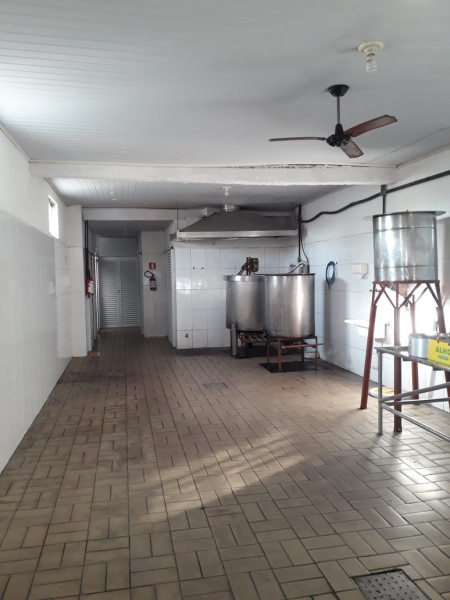 Comercial à venda Vila Mathias com 335m² e 1 quarto por R$ 900.000 - 342304190-19.jpeg