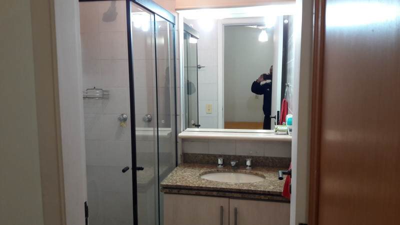 Apartamento à venda Vila Suzana com 120m² e 4 quartos por R$ 690.000 - 1576201336-11-suite-3-banho-min.jpg