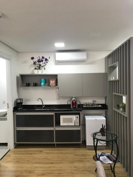 Comercial à venda Centro com 29m² e 1 quarto por R$ 295.000 - 1312450939-cozinha-conjugada.jpeg