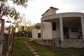 Casa à venda Centro com 238m² - 2 dormitórios -  vagas - R$ 400.000 - 1735646542-1409593668-704325781-1.jpg
