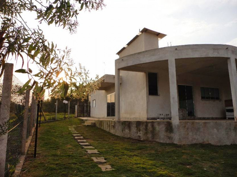 Casa à venda Centro com 238m² e 2 quartos por R$ 400.000 - 1735646542-1409593668-704325781-1.jpg