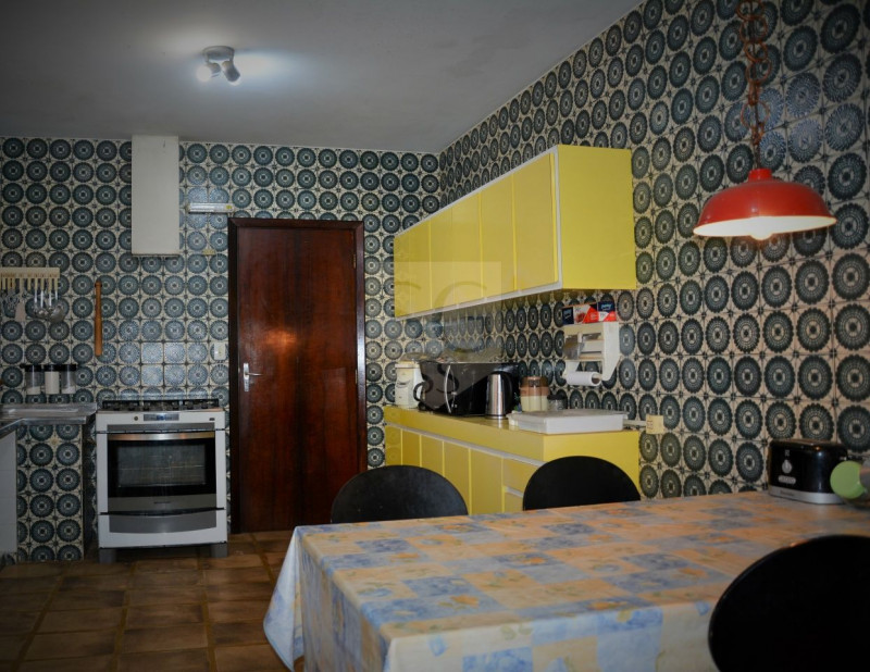 Casa à venda Riviera Paulista com 450m² e 5 quartos por R$ 1.700.000 - 1085956649-cozinha1.jpeg
