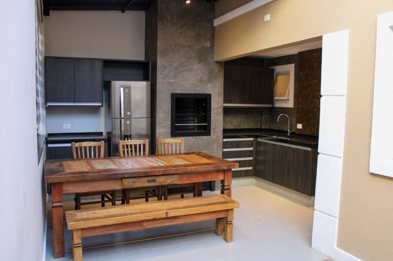 Casa à venda Barreirinha com 240m² e 3 quartos por R$ 1.389.000 - 771577428-cb6d13b8-2c92-4345-b9dc-245fa8d7669e.jpg