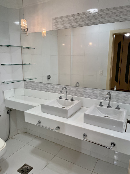 Apartamento à venda Centro com 130m² e 3 quartos por R$ 780.000 - 67315477-bbfad212-a07e-4646-9cc6-24c2fa8994bb.jpeg