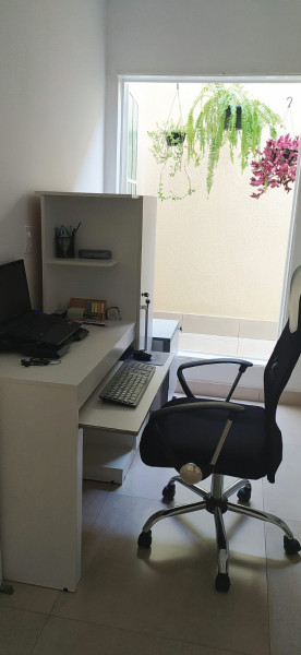 Casa à venda Planalto com 170m² e 3 quartos por R$ 415.000 - 2122808214-quarto-menor-escritorio.jpg