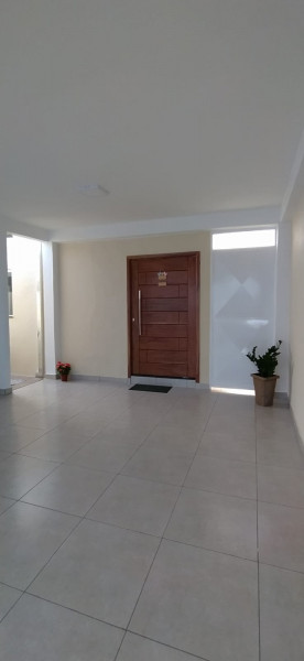 Casa à venda Planalto com 170m² e 3 quartos por R$ 415.000 - 65391124-foto-frontal-da-garagem-e-porta-da-sala.jpg