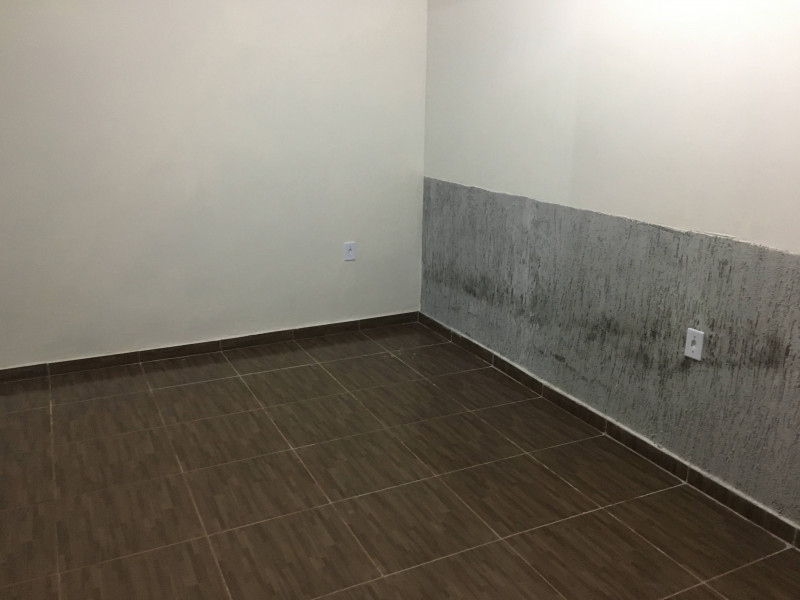 Casa à venda Parque Araguari com 200m² e 5 quartos por R$ 100.000 - 2016204936-img-0525.JPG