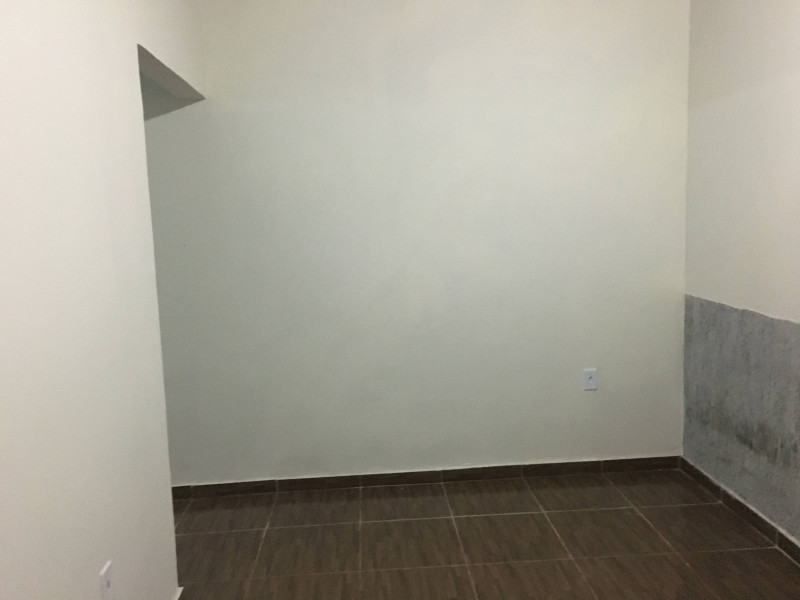 Casa à venda Parque Araguari com 200m² e 5 quartos por R$ 100.000 - 2110669789-img-0562.JPG