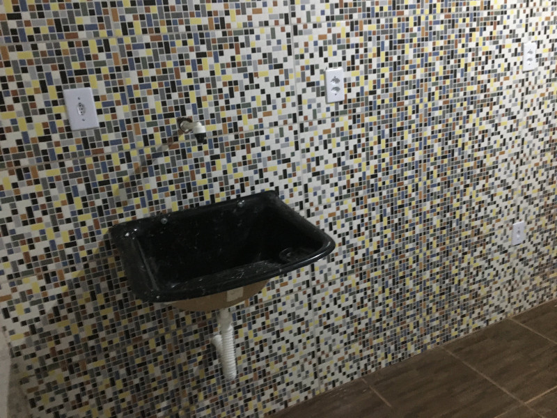 Casa à venda Parque Araguari com 200m² e 5 quartos por R$ 100.000 - 814494896-img-0518.JPG