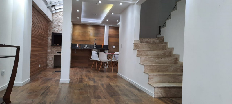 Comercial para alugar Xaxim com 290m² e 1 quarto por R$ 8.000 - 670297233-0fba5d0d-85df-482b-9eae-fa240dd672db.jpeg