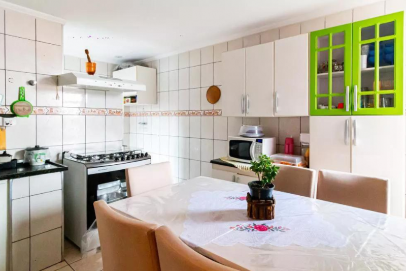 Apartamento à venda Jardim Santa Adélia com 64m² e 2 quartos por R$ 200.000 - 931746986-cozinha-2.png