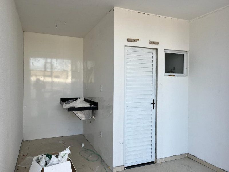 Casa de condomínio à venda Centro com 239m² e 3 quartos por R$ 1.100.000 - 678608583-lavnderia-lavabo.jpeg