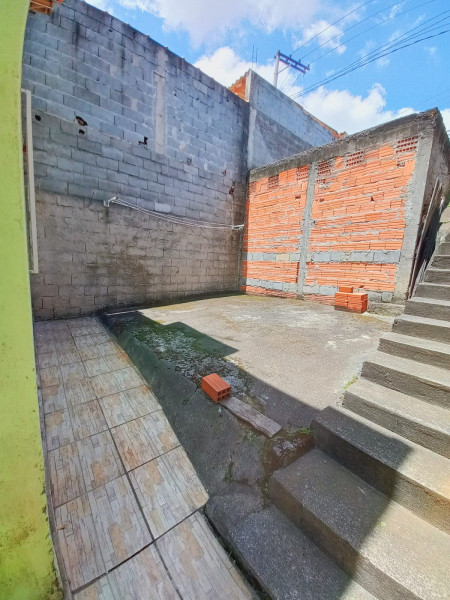 Casa à venda Vila Santa Margarida com 60m² e 2 quartos por R$ 250.000 - 1176952857-quintal.jpeg