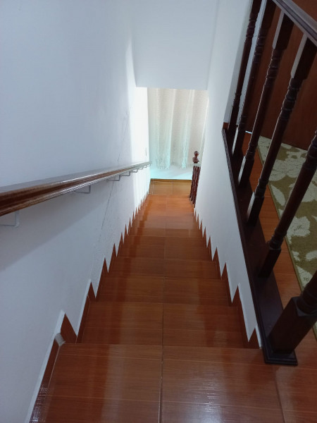 Casa à venda Vila Santa Margarida com 60m² e 2 quartos por R$ 250.000 - 1890547524-escada-interna-correta.jpeg