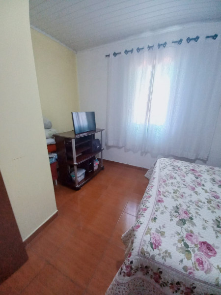 Casa à venda Vila Santa Margarida com 60m² e 2 quartos por R$ 250.000 - 496477758-quarto-1.jpeg