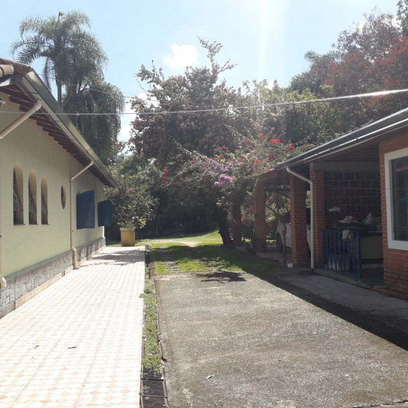 Comercial à venda Centro com 14m² e 1 quarto por R$ 4.200.000 - 1154255246-img-20220803-wa0002.jpg