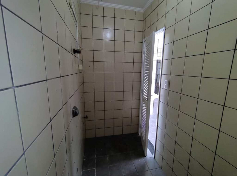 Apartamento à venda Gonzaga com 100m² e 3 quartos por R$ 400.000 - 1079910579-lavanderia.jpg