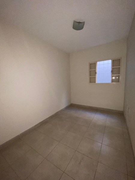 Casa à venda Jardim Portal dos Pioneiros com 85m² e 3 quartos por R$ 280.000 - 1563879034-b31493bc-0025-4377-905f-1f911a44ec0c.jpg