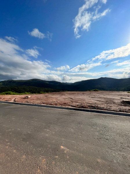 Terreno à venda Laranja Azeda com 300m² e 1 quarto por R$ 340.000 - 1327362706-whatsapp-image-2022-09-27-at-15.jpeg