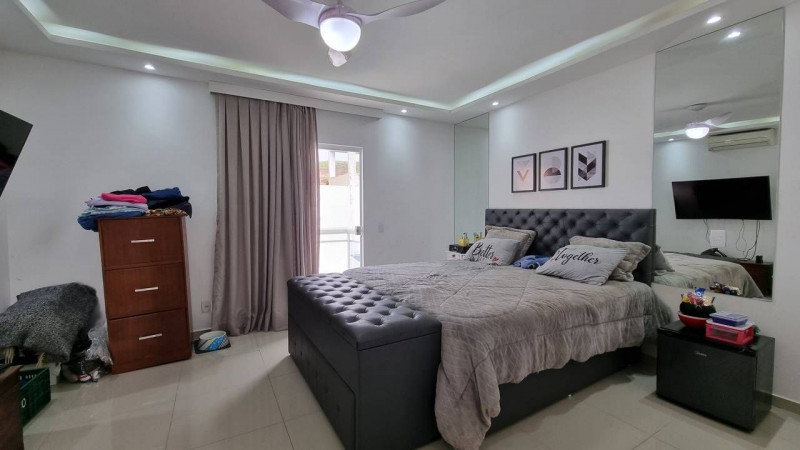 Casa de condomínio à venda Tanque com 304m² e 4 quartos por R$ 950.000 - 1175825677-13.jpeg